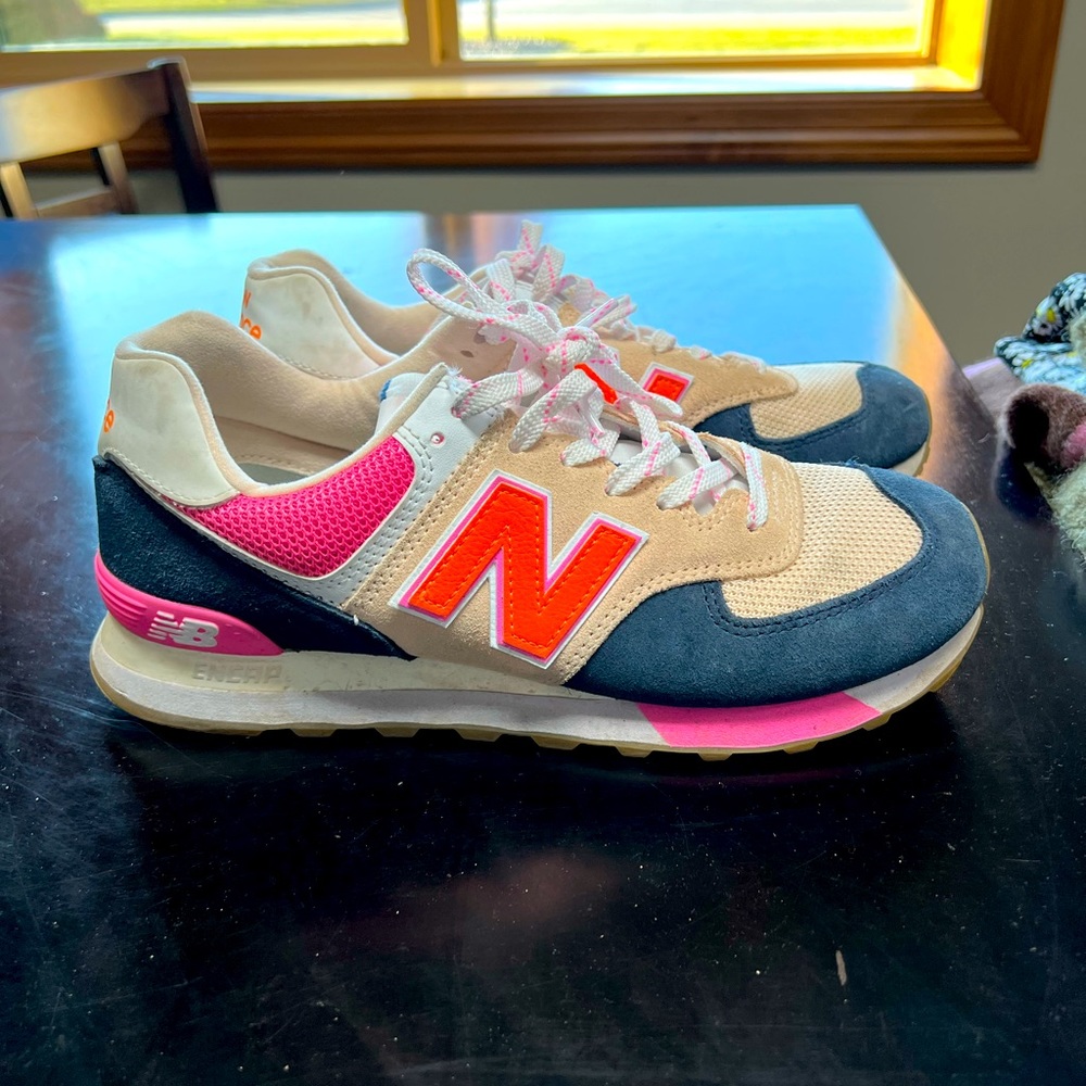 New Balance Tennis Shoes